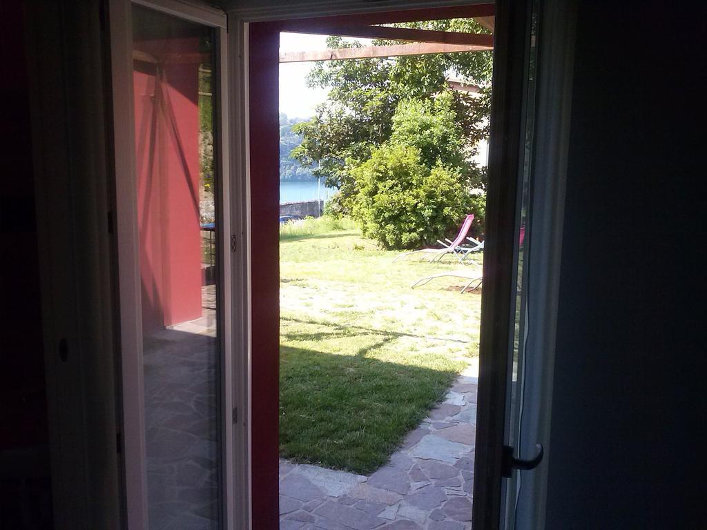 Ostello Casa Rossa Laveno-Mombello Kamer foto